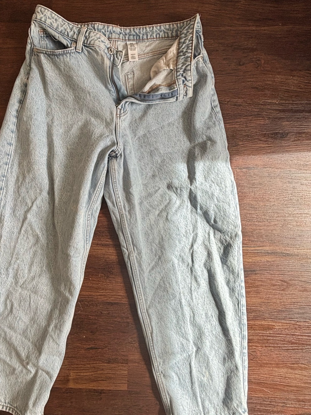 H&M Men's Relaxed Light Blue Jeans